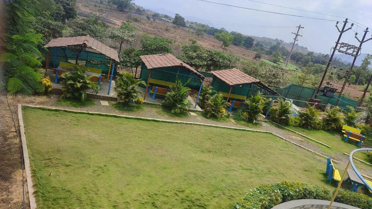 Hotel Metro Palace Resort Karjat Dış mekan fotoğraf