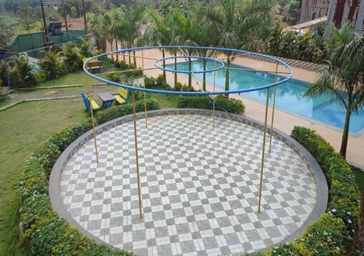 Hotel Metro Palace Resort Karjat Dış mekan fotoğraf