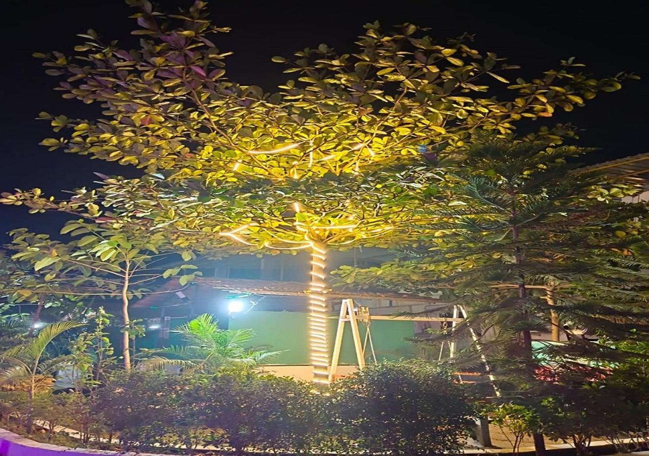 Hotel Metro Palace Resort Karjat Dış mekan fotoğraf