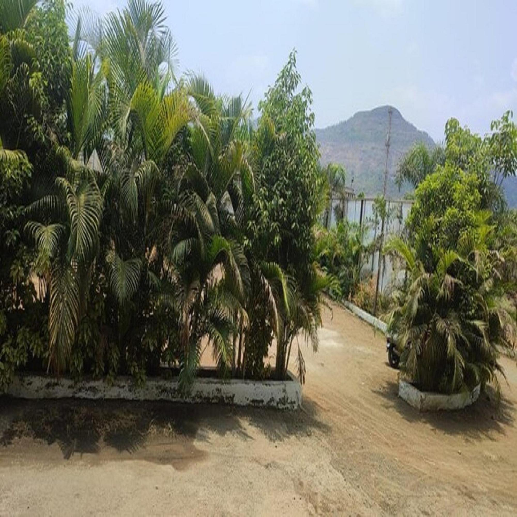 Hotel Metro Palace Resort Karjat Dış mekan fotoğraf